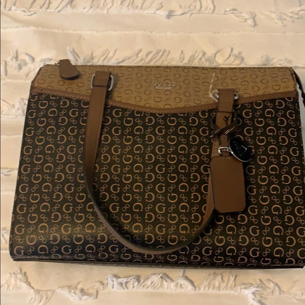 NWT Guess shoulder purse